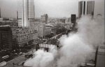 Am 12. November 1987 wurde das Bühnenhaus der Oper der Städtischen Bühnen durch einen Großbrand vernichtet. Der Brand des Opernhauses war einer der größten Einsätze der Frankfurter Feuerwehr, erst nach sechs Tagen war alles komplett gelöscht. Foto: Mick Grosse