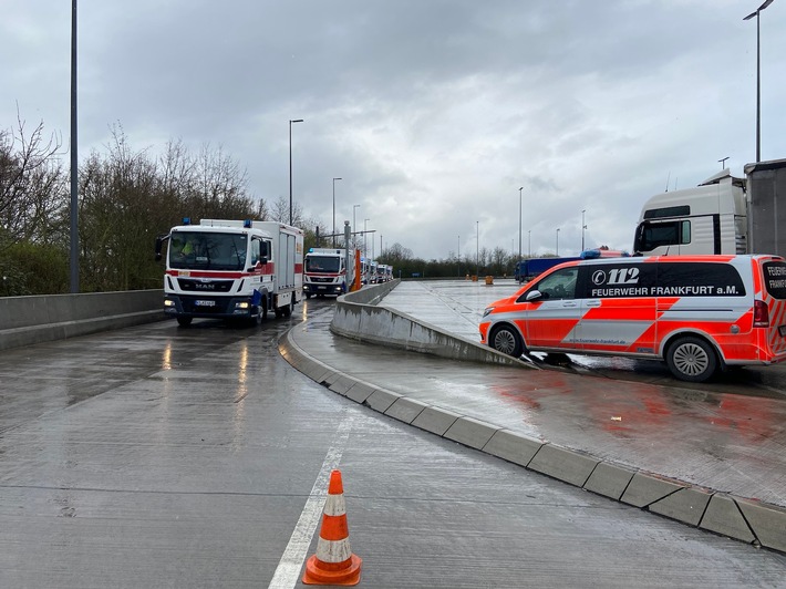 Feuerwehr Frankfurt Katastrophenschutzübung Skylineview zur Vorbereitung auf die EM 2024